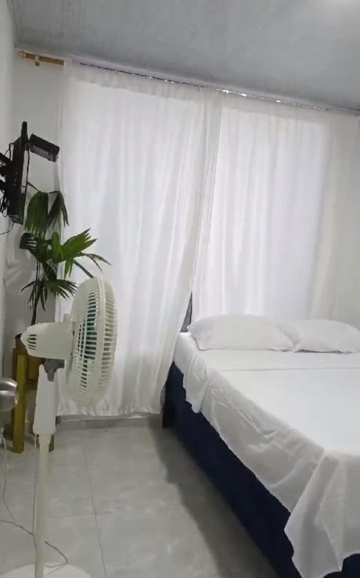 Hostal Javi Santa Marta  Buitenkant foto